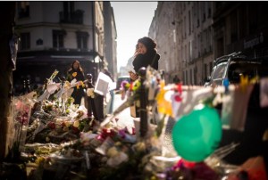 Francia empieza a enterrar a las víctimas de los atentados de París