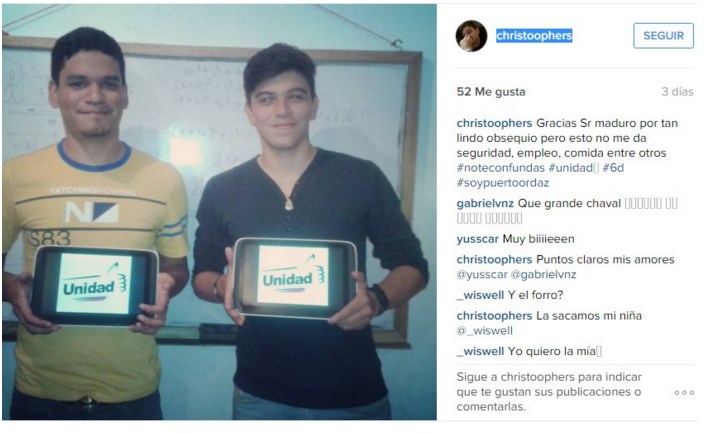 FOTOS: Jóvenes agradecen a Maduro por sus tablets pero le recuerdan porqué no votarán por el chavismo