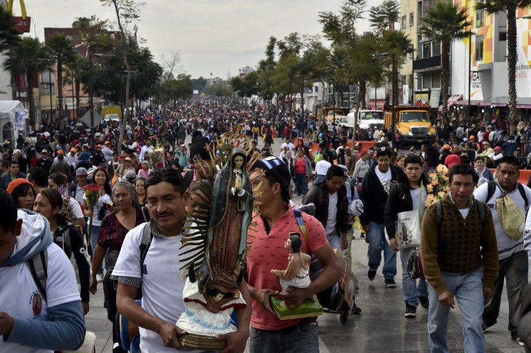 Así celebraron los mexicanos el día de la Virgen de Guadalupe (Fotos y Videos)