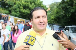 Juan José Moreno: El parlamento comunal es sólo un berrinche de quien perdió abrumadoramente