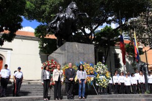 AMC conmemoró 185 años de la muerte del Libertador Simón Bolívar