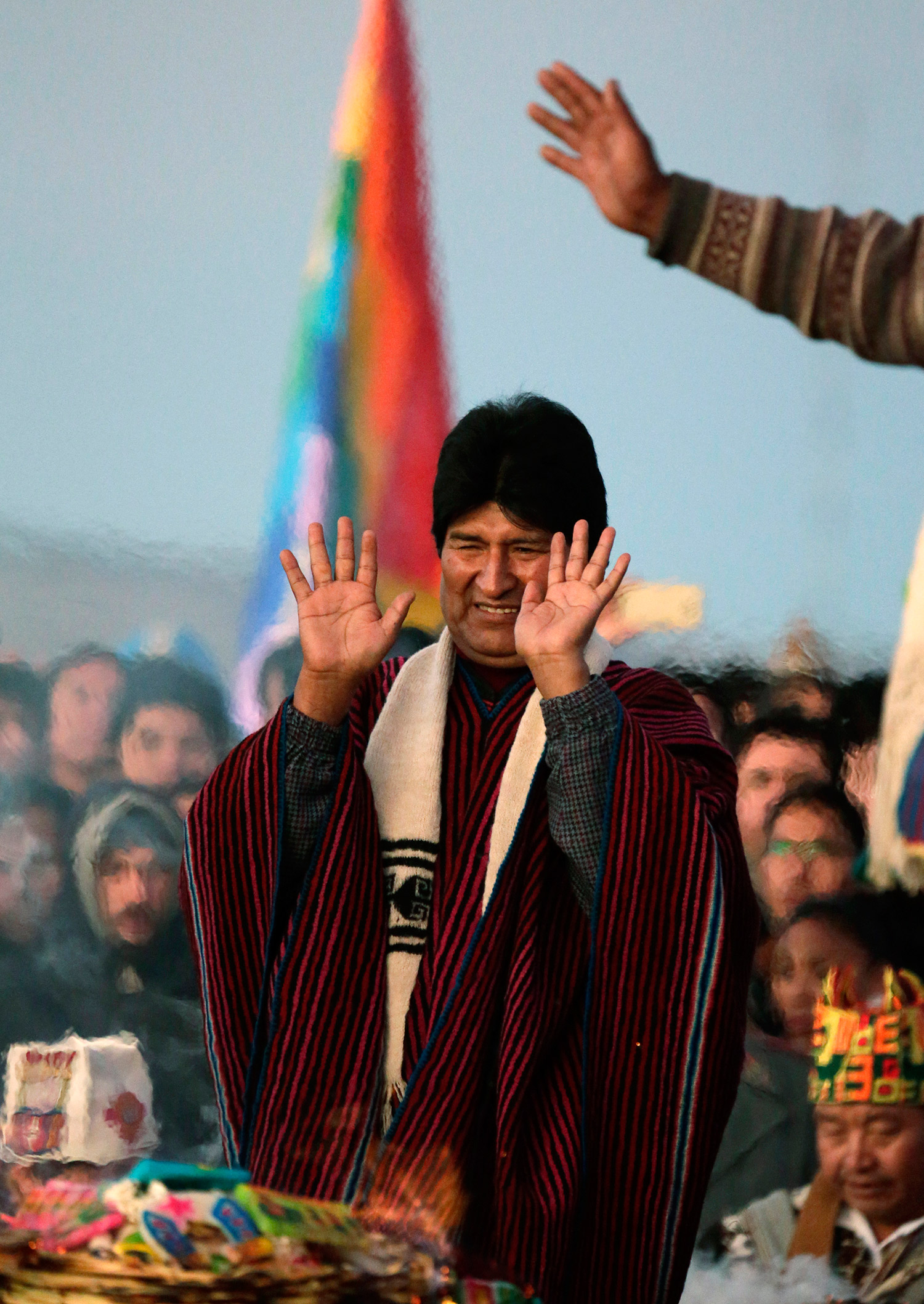 Con rito preincaico, Morales festeja 10 años de gobierno en Bolivia