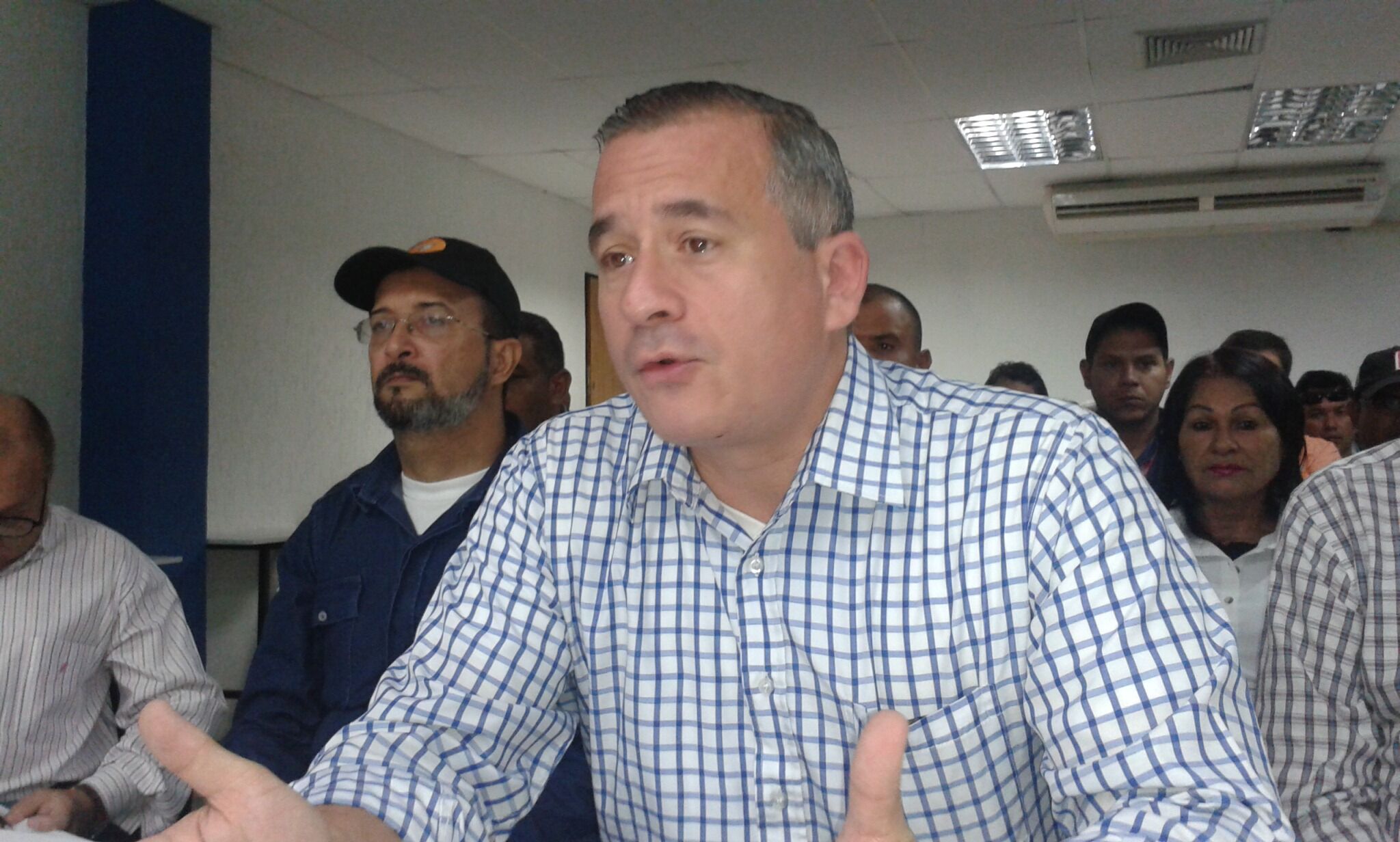Francisco Sucre: El manejo de las empresas de Guayana ha sido muy irresponsable