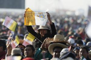 El fervor guadalupano rompe el silencio en la misa del Papa en Ecatepec