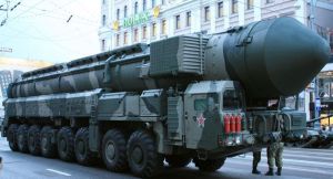 Científicos rusos quieren disparar un misil nuclear a un asteroide en el año 2036