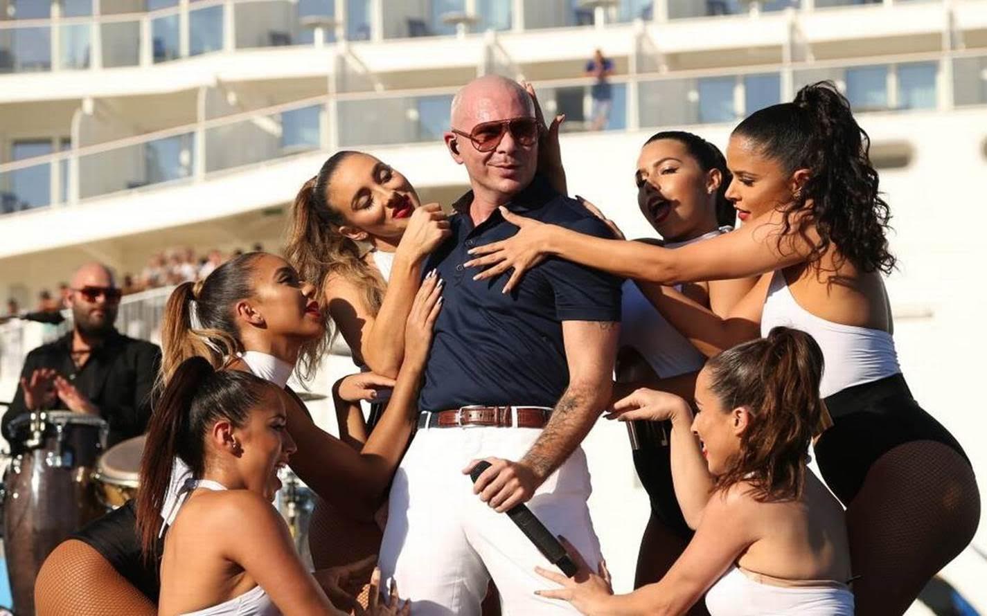 Cruceros NCL lanza música de Pitbull y agresivas ofertas