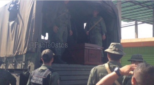 Así recibieron los familiares a las víctimas de la masacre en Tumeremo (Fotos)