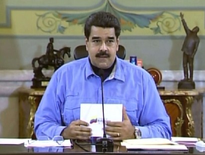 Maduro firma Plan Nacional de Reactivación del Sector Automotriz