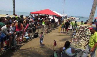 Foto: A las 9:30 am cerraron la venta de tickets en muelle porteño / ElTiempo.com.ve