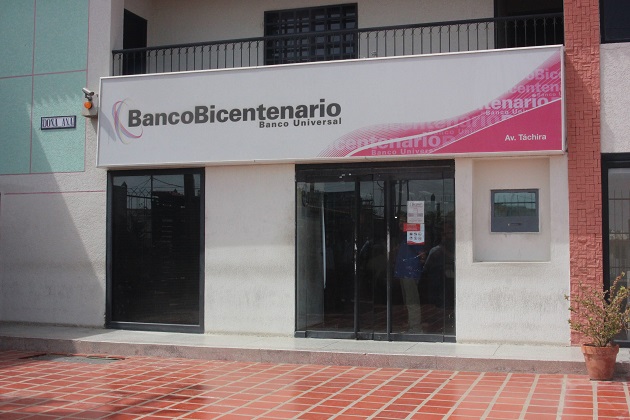 Acusan a cinco extrabajadores del Banco Bicentenario por corrupción
