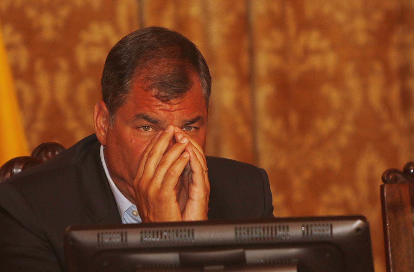 Justicia de Ecuador ordena prisión preventiva para Correa en caso de sobornos