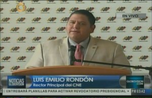 Rector Rondón: Fueron entregados los formatos para la recolección del 1% de firmas para el Revocatorio