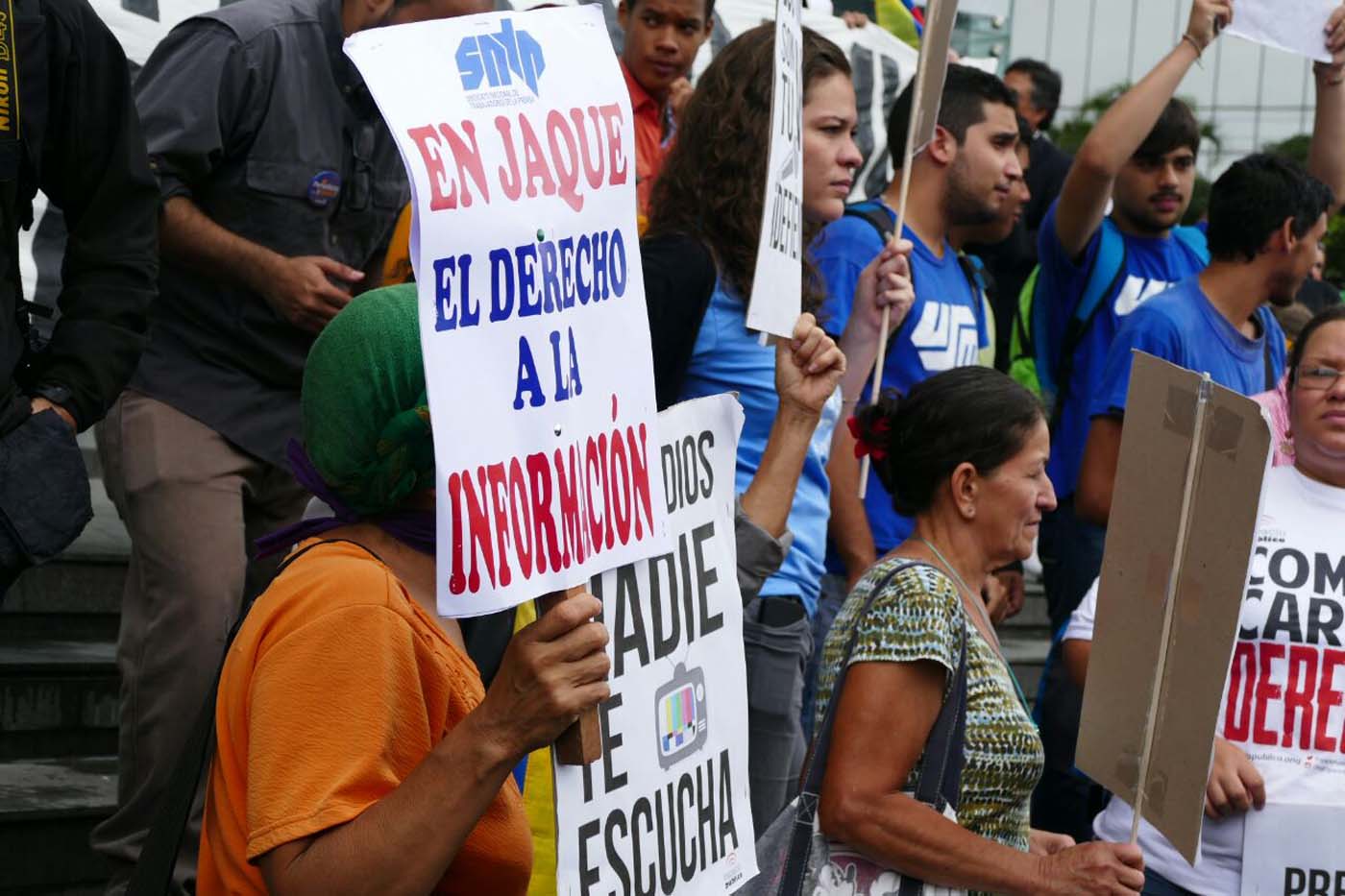 Sntp: Periodistas celebran su día en medio de dificultades para el acceso a la información, bajos salarios y cierre de medios