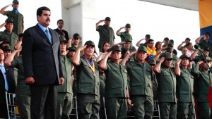 Infobae: Nicolás Maduro, cada vez más cerca de un régimen militar