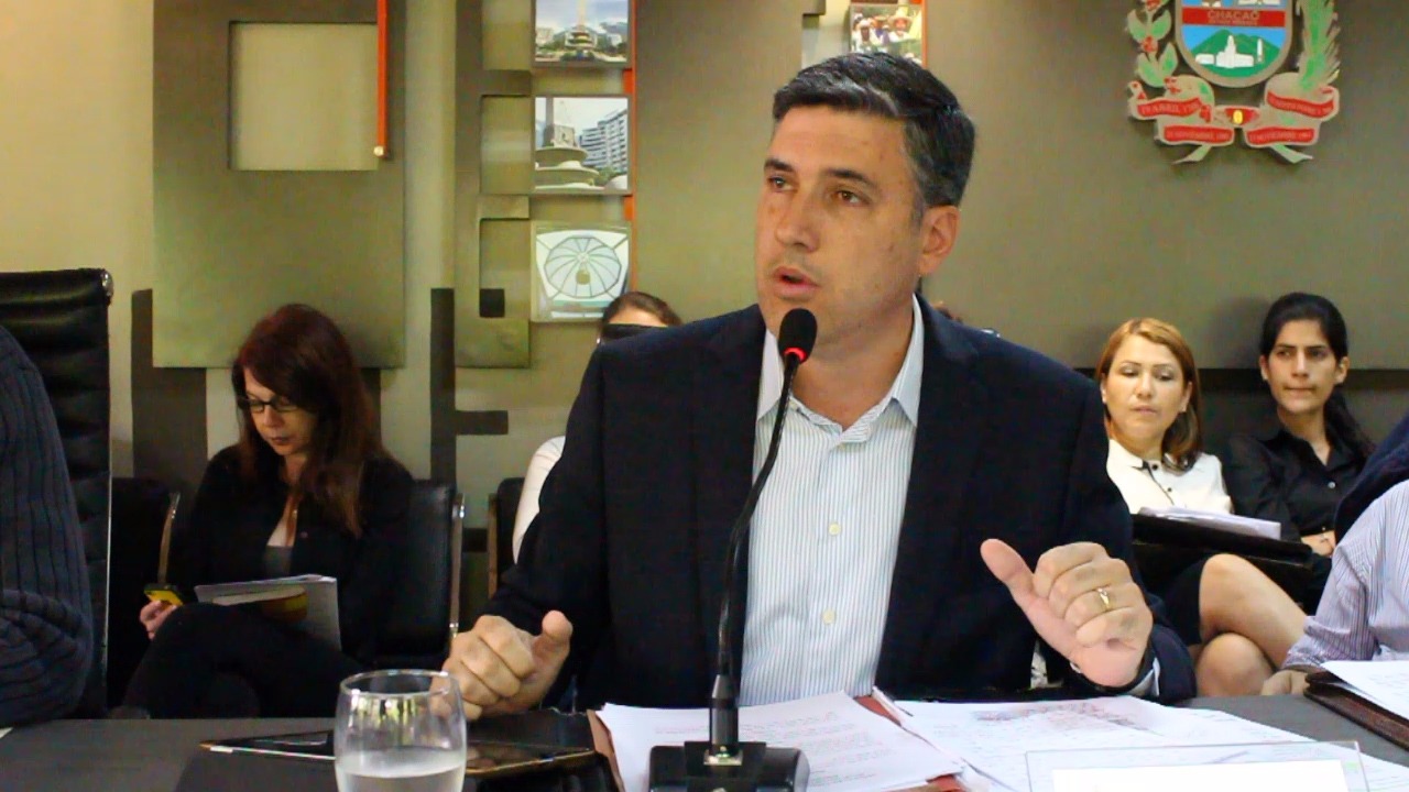 Alfredo Jimeno: Existen más preocupaciones que soluciones tras la intervención de Polichacao