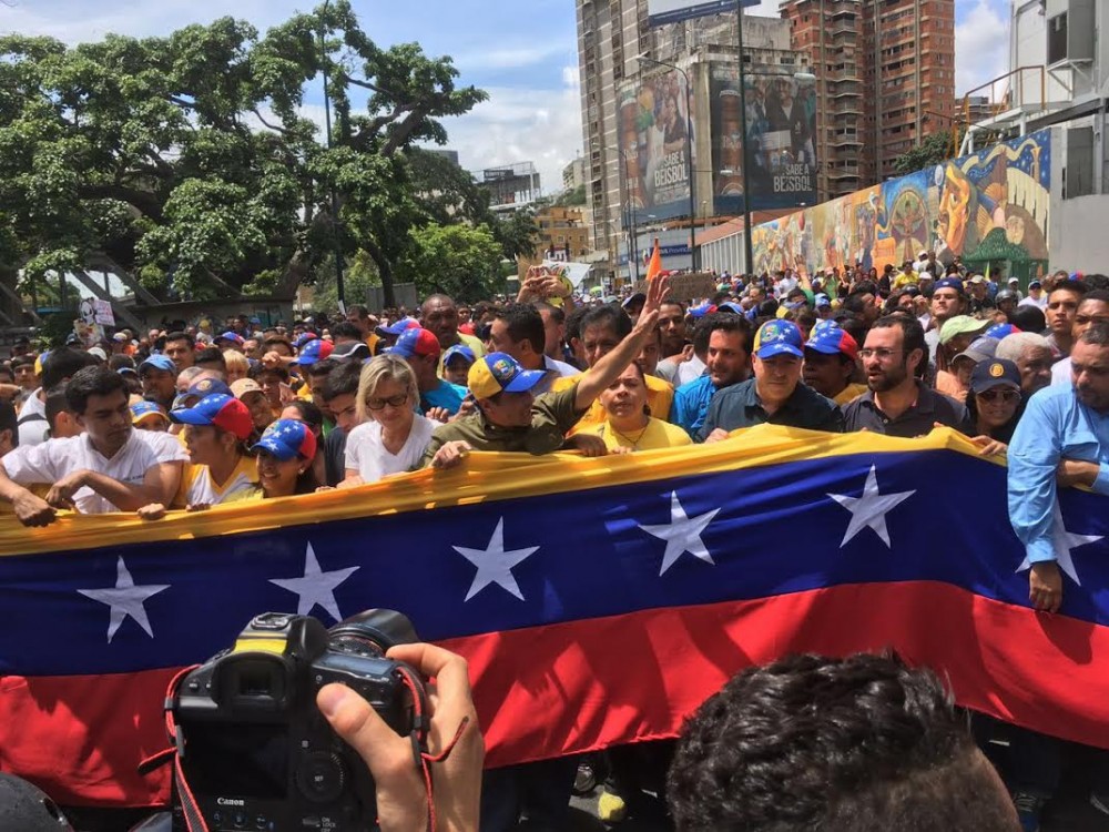 Capriles: Los derechos constitucionales no se negocian