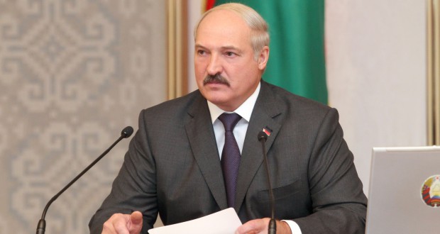 Alexandr Lukashenko, reelegido como presidente de Bielorrusia con al menos 80 % de los votos, según sondeos