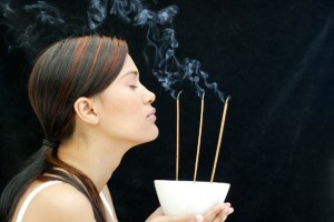 ¿Cuáles son los beneficios del incienso según sus olores?