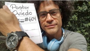 Pastor Oviedo se unió a la fiebre del Pokémon Go y mostró su “Pokebola” en Instagram (Foto + ¡Sosita!)