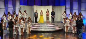 Miss Venezuela entregó las bandas oficiales luego de mamarracho espectáculo (+Misses)