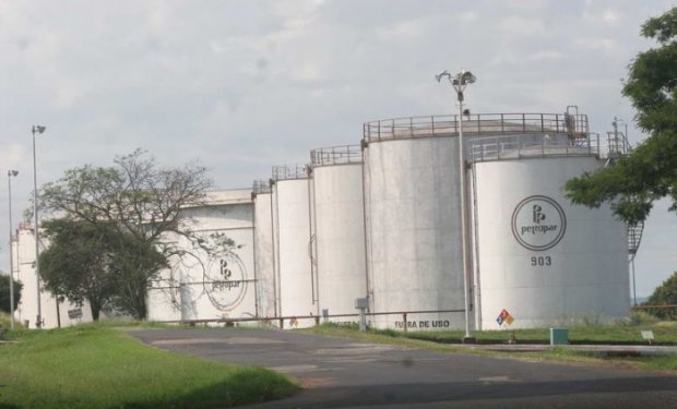 Petróleos Paraguayos recurre a firma internacional para su litigio contra Pdvsa