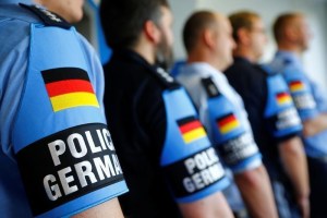 Policía lleva a cabo redadas en oeste alemán contra presuntos islamistas