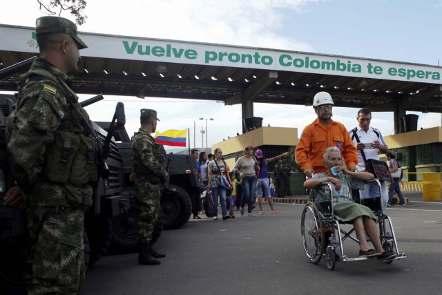 2016-08-13T173001Z_1453838654_S1AETVFXIVAA_RTRMADP_3_VENEZUELA-COLOMBIA-BORDER