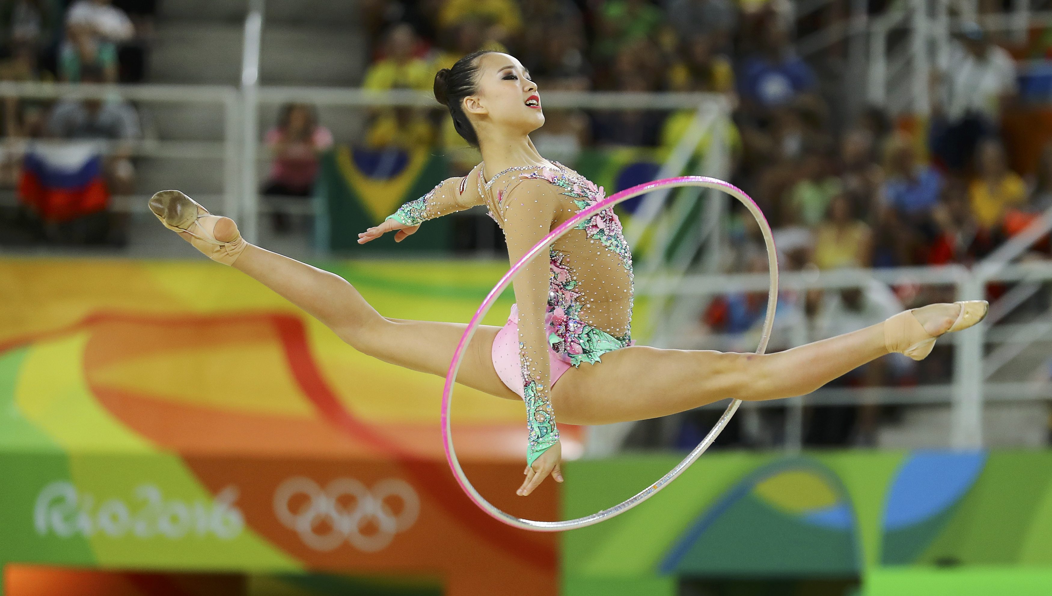 Novias olímpicas presenta: La muñequita de la gimnasia artística… poesía en movimiento (FOTOS)