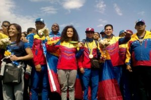 Atletas olímpicos recorrerán en caravana la avenida Sucre