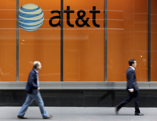 Estadounidense AT&T firma acuerdo para ofrecer servicios de roaming en Cuba