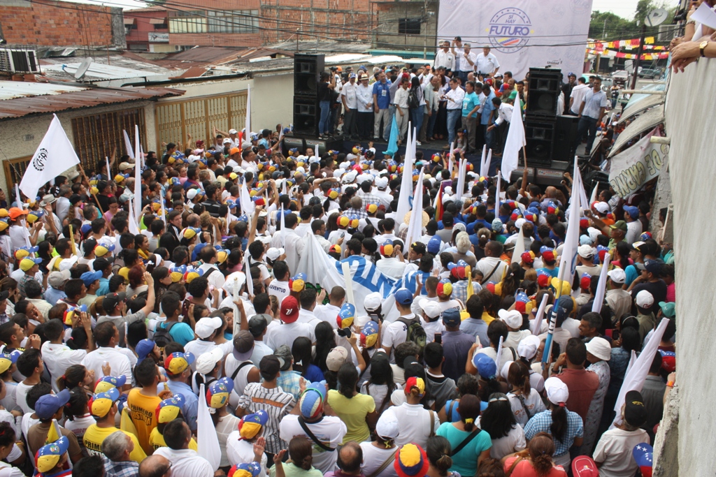 Así se desbordó El Vigía con la llegada de Ramos Allup (Fotos)