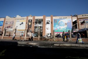 Al menos 13 muertos en atentado en centro comercial de Bagdad