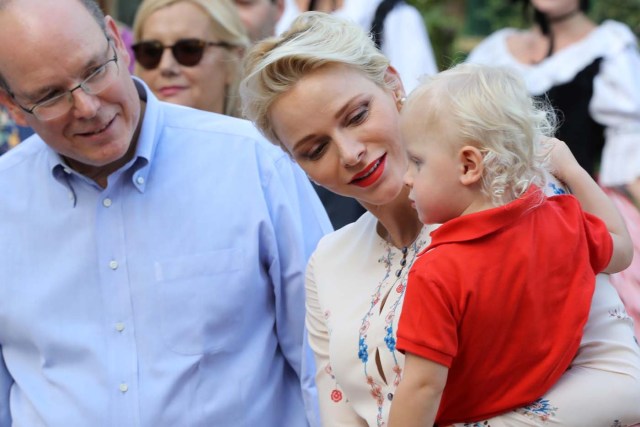 Prince Albert II and his wife Princess Charlene of Monaco arrive with Prince Jacques, the heir apparent to the Monegasque throne to take part in the traditional Monaco's picnic, September 10, 2016. REUTERS/Valery Hache/Pool