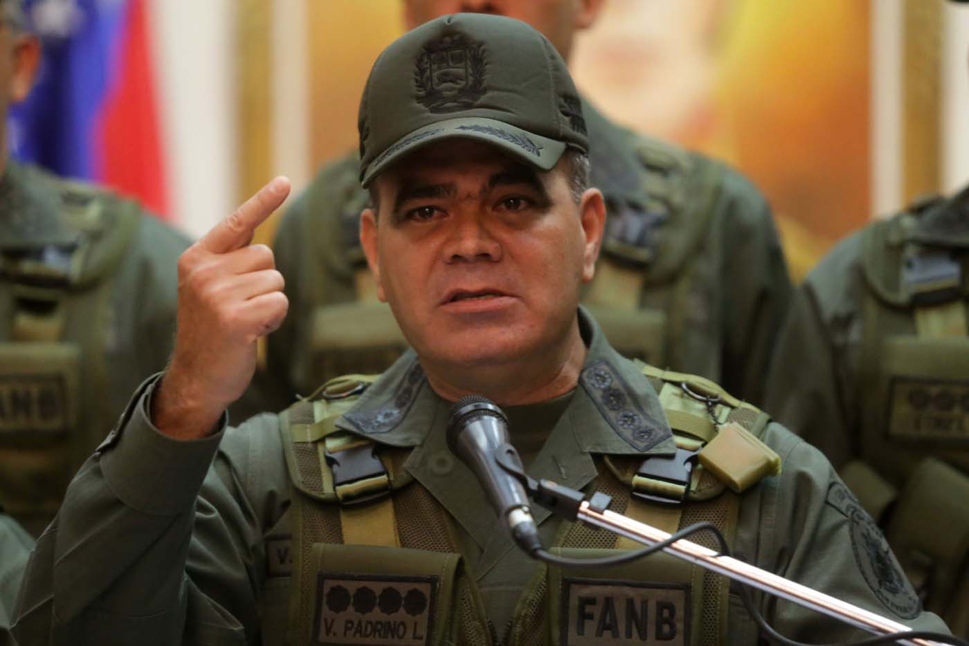 Padrino López niega detención de militares por descontento
