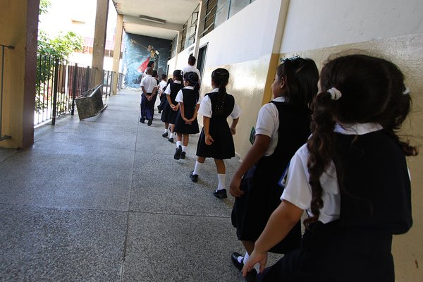 Migración de estudiantes de colegios privados a públicos marca inicio de año escolar en Táchira
