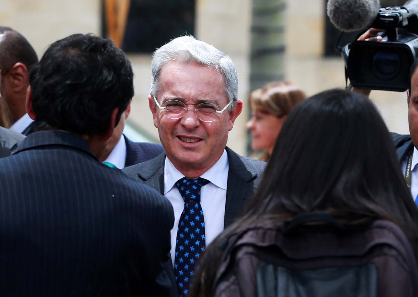 Uribe felicita a Santos por Nobel y desea cambio del “dañino” pacto con las Farc