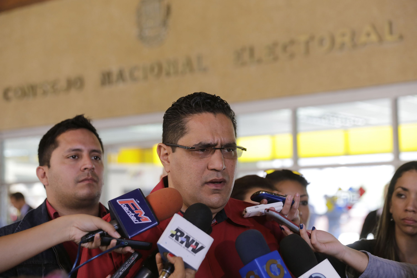 Gerson Pérez calificó de “irresponsable” a Ramos Allup
