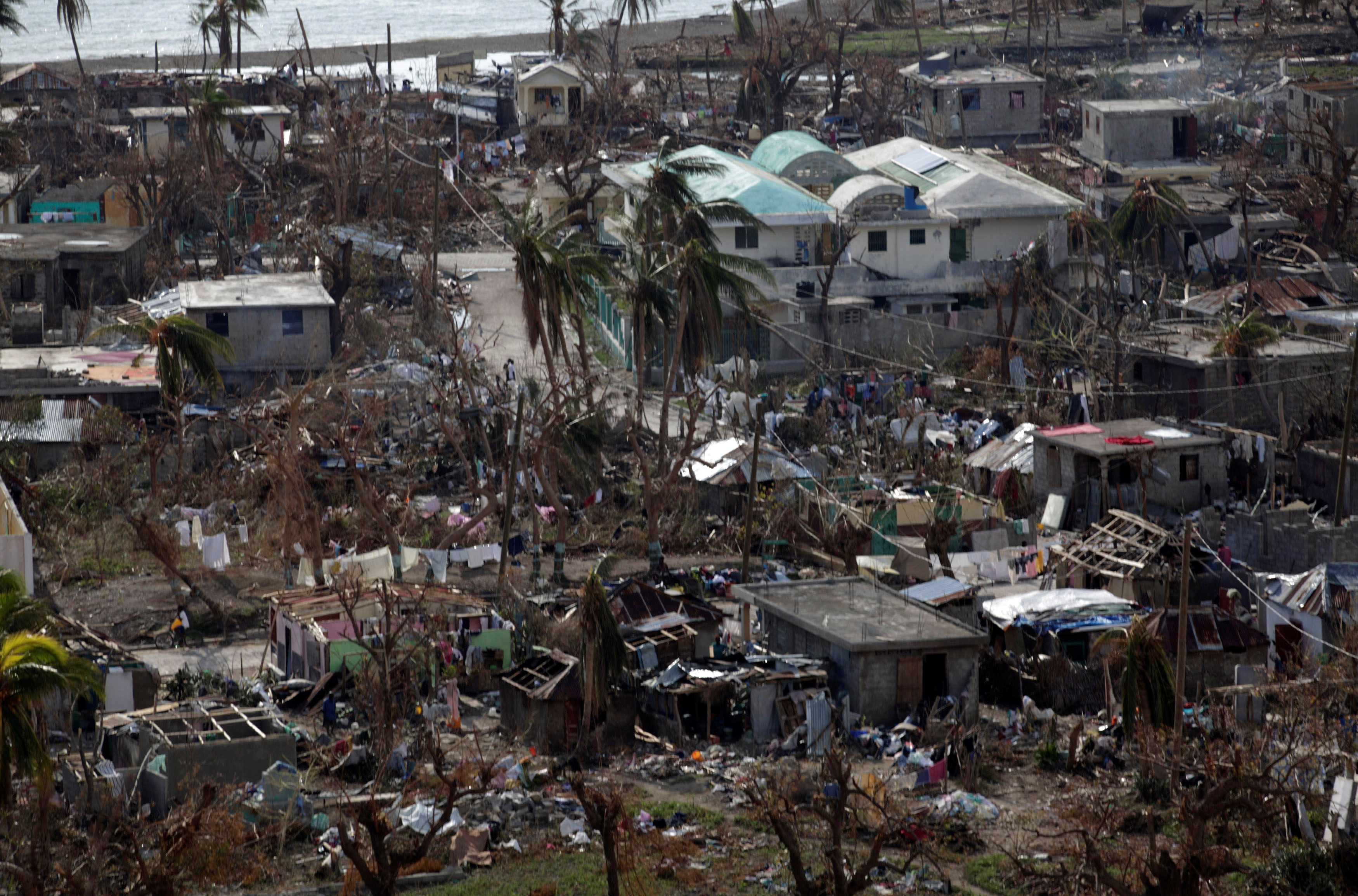 Sube a 473 el número de muertos en Haití por Matthew y víctimas claman por ayuda