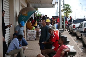 Pacaraima, una pequeña ciudad de Brasil donde los venezolanos consiguen comida (fotos)