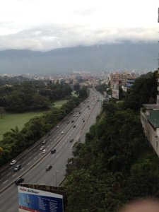 Venezolanos cumplen el #ParoNacionalContraMaduro (fotos)