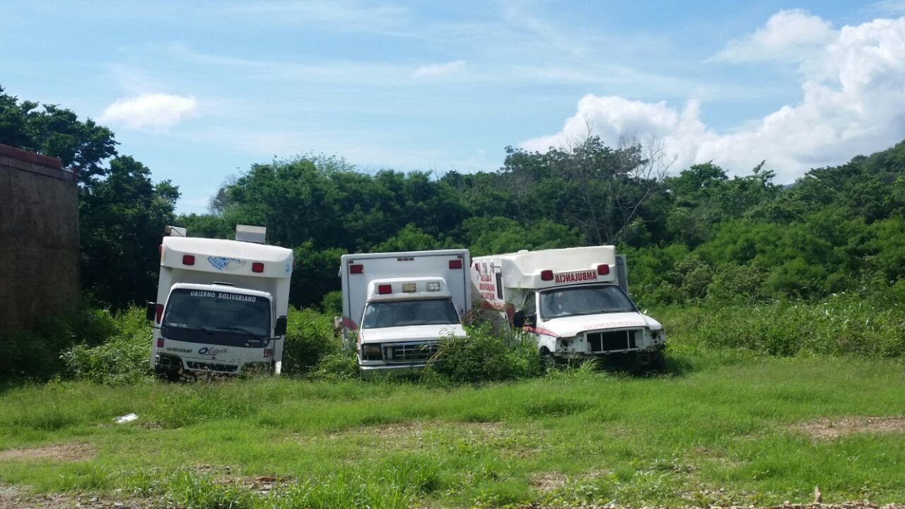 Ambulancias de Nueva Esparta se encuentran abandonadas