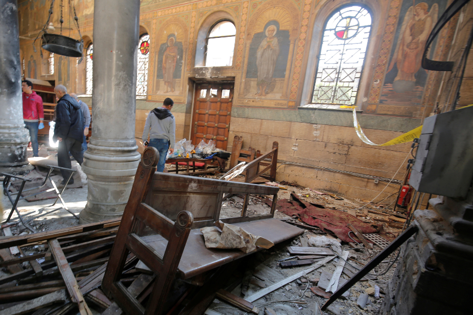 Aumenta a 27 el número de muertos del atentado a iglesia copta de El Cairo