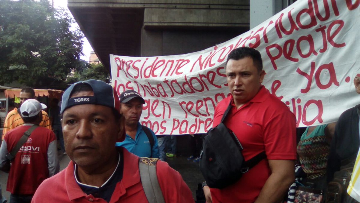 Trabajadores de peajes protestaron para exigir pago