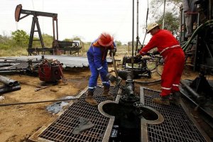 Petróleo venezolano subió “un pelito” y cerró la semana en 45,27 dólares