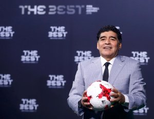 Maradona felicita a Messi aunque no le haya invitado a la boda