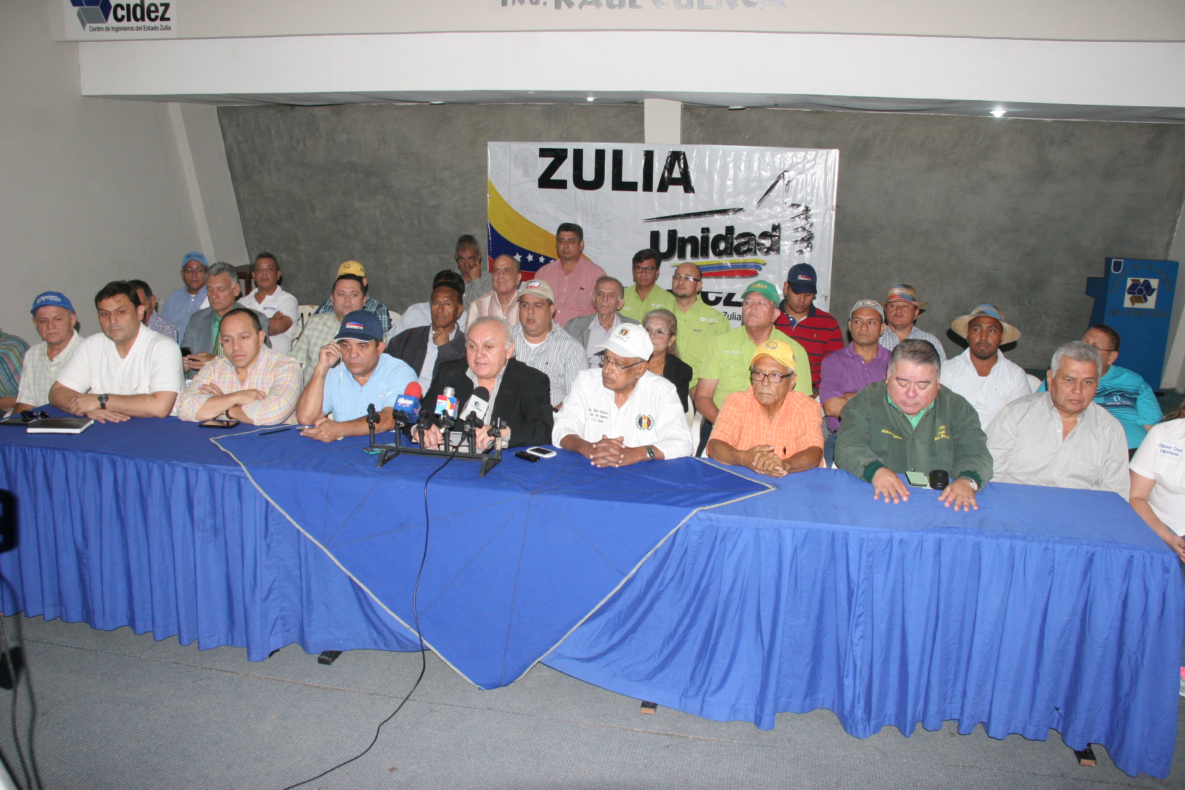 La MUD acompañará este jueves el regreso de Manuel Rosales al Zulia