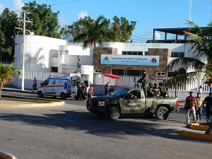 Se registra tiroteo contra Fiscalía en Cancún, México