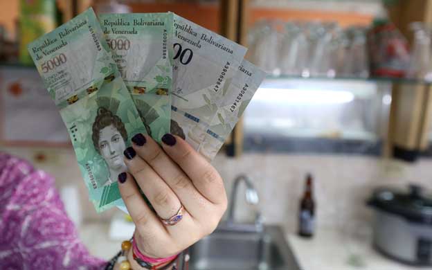 Nuevos billetes ausentes de operaciones bancarias en Zulia