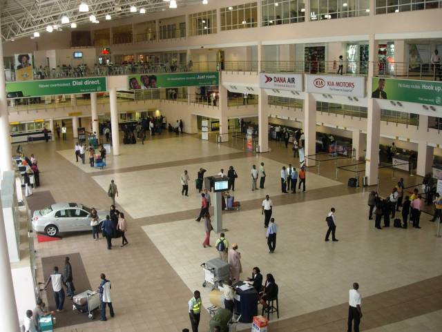 Sala de facturación en el aeropuerto Port Harcourt, Nigeria FUMNANYA AGBUGAH