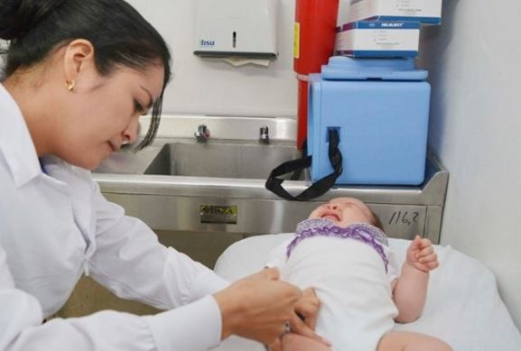 Venezolanos viajan hasta Cúcuta para vacunar a sus bebés